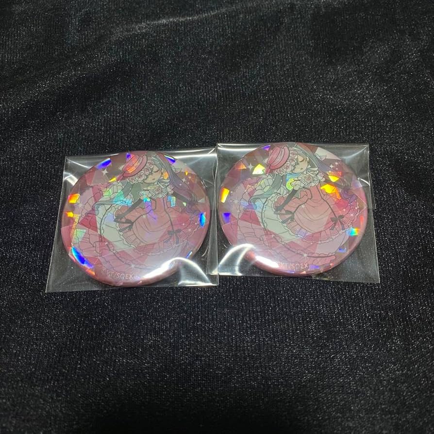 Amazon.co.jp: 黒執事 シエル 駒鳥 宝石缶バッジ Black Label : おもちゃ