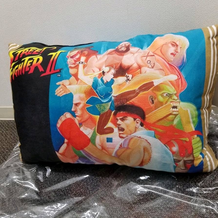 Amazon.co.jp: ストリートファイターII 枕 クッション : おもちゃ