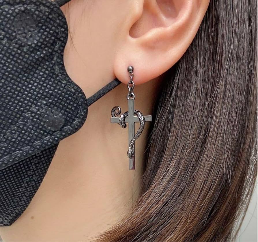 Amazon.co.jp: HYDE LIVE 2023 Snake Cross Earrings Snake Pierce