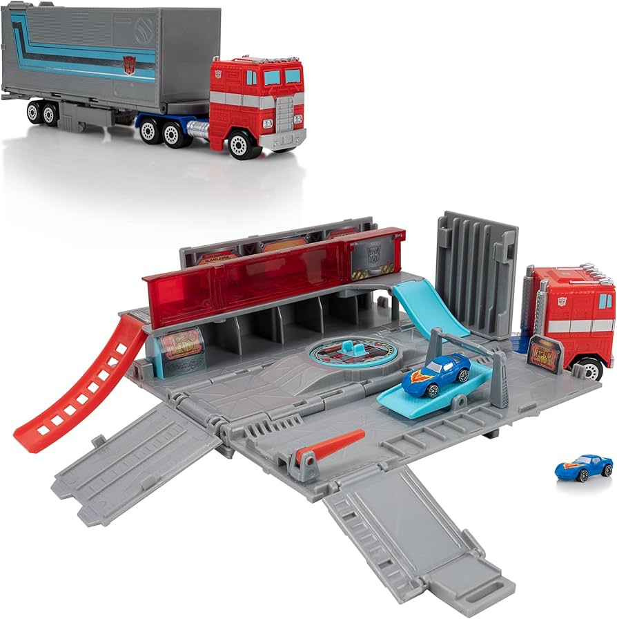 Amazon.com: Micro Machines Optimus Prime Hauler PLAYSET