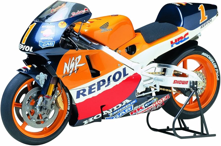 タミヤ YZR500 レプソルNSR250と2つセット タミヤ YZR500 レプソル