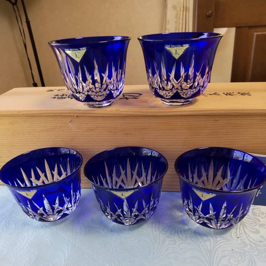 Amazon.co.jp: 切子 藍色切子 冷茶碗揃 5客 曽根工芸 色被せ 工芸作家