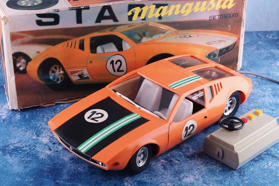 Amazon.co.jp: PIKO 1/12 DE TOMASO MANGUSTA DE TOMASO MANGUSTA
