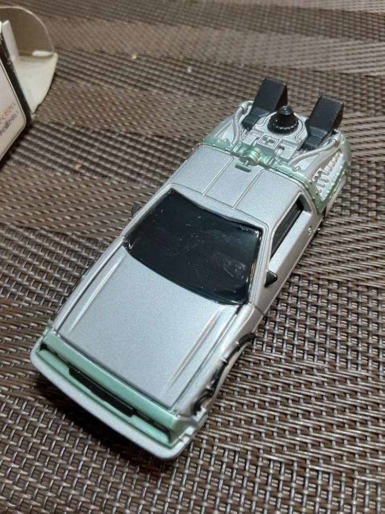Amazon | 廃盤 USJ限定 トミカ バックトゥザフューチャー ミニカー