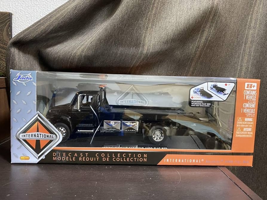 Amazon.co.jp: Jada toys 1/24 International Durastar 4400 BLACK