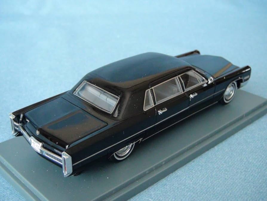 Amazon.co.jp: 【希少】NEO1/43限定品1966年型キャデラック・フリート