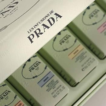 Amazon.com : Prada Les Infusions Eau de Parfum 5PCS Mini Gift Set