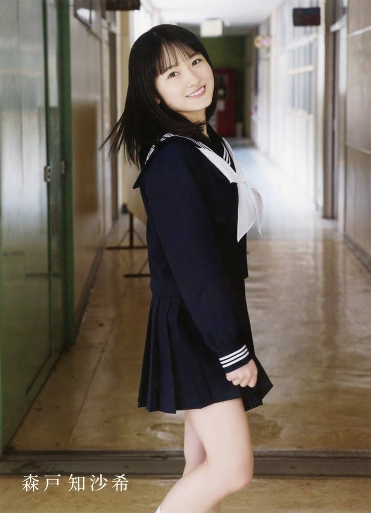 Amazon.co.jp: カントリー・ガールズ 森戸知沙希 ファースト写真集