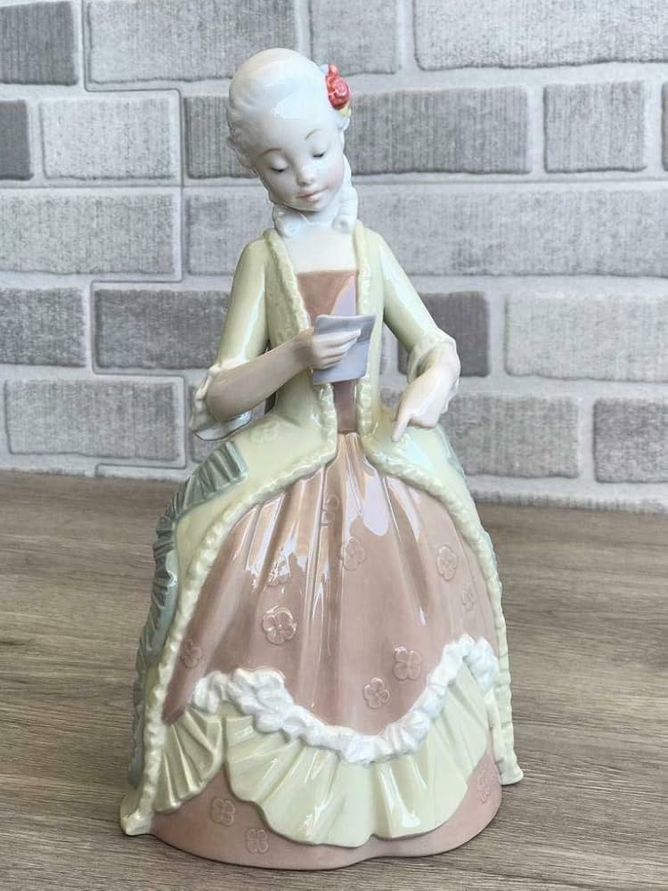 Amazon.com: Nao by Lladro Set of 2 Rococo Girl with Letter