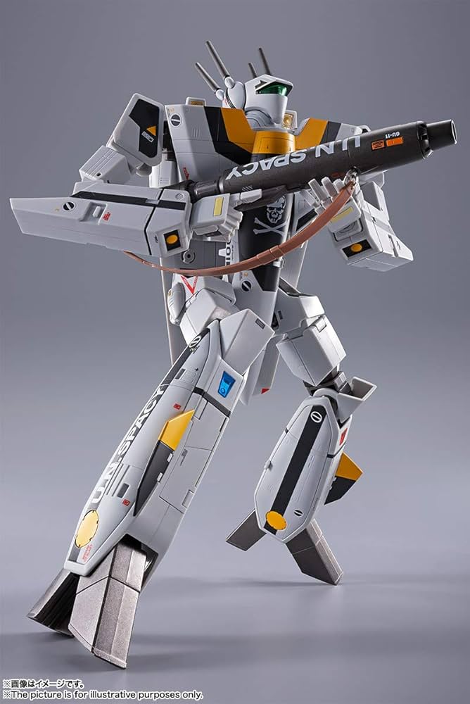Amazon.com: Bandai spirits DX Chogokin VF-1S Valkyrie Roy Focker