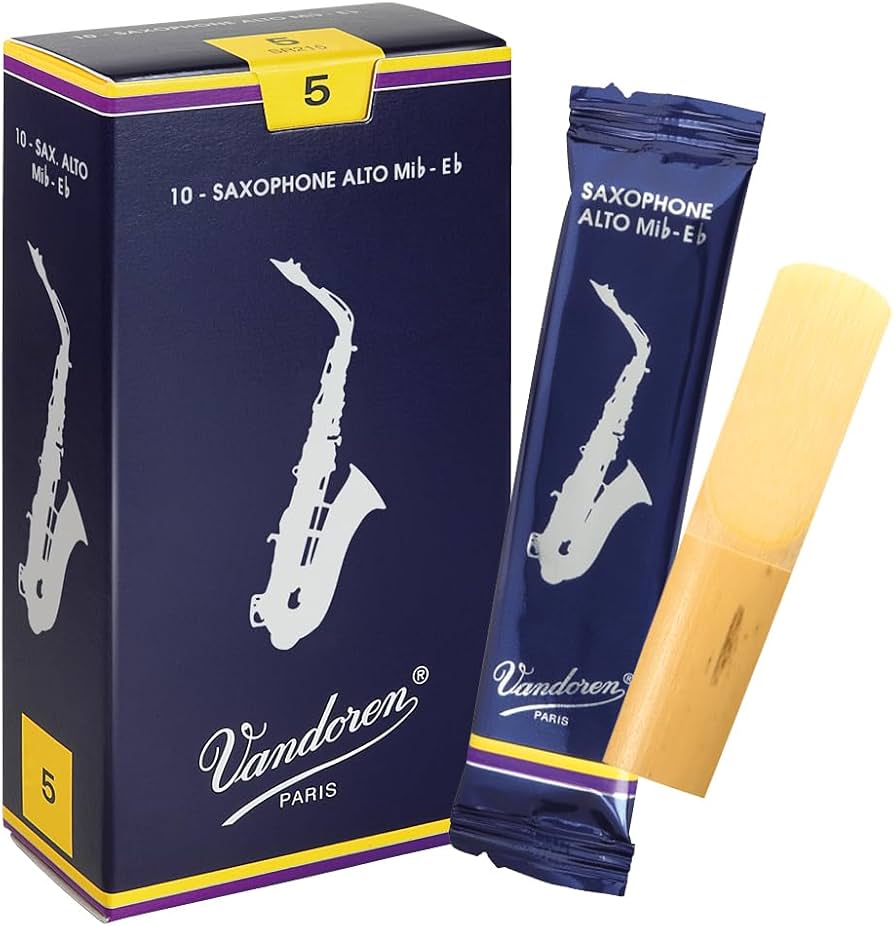 Amazon.com: Vandoren SR215 Alto Sax Traditional Reeds Strength 5