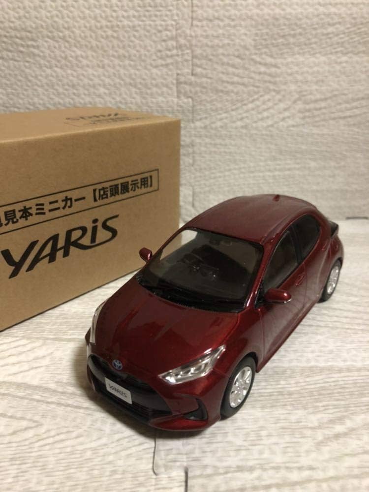 Amazon | 1/30 トヨタ 新型ヤリス YARIS 非売品 カラーサンプル