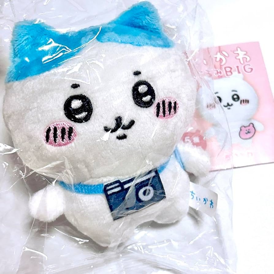 Amazon.co.jp: ちいか ぬいぐるみBIG ハチワレ カメラ マスコット