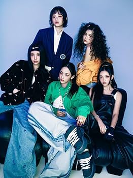 Amazon.co.jp: NewJeans How Sweet Double Single Album with Tracking
