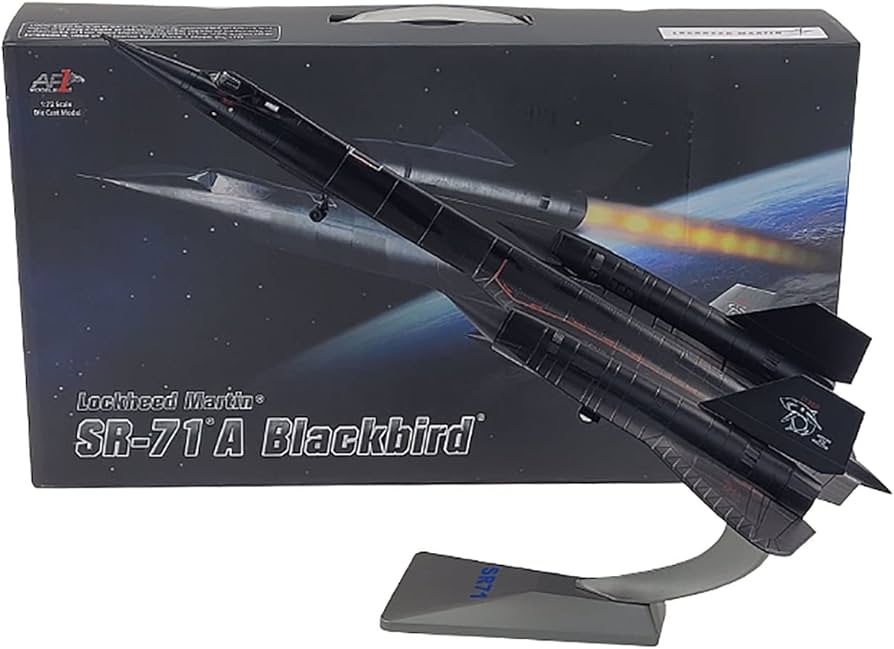 Amazon.com: AZIZAT 1/72 SR-71 Blackbird High-Altitude