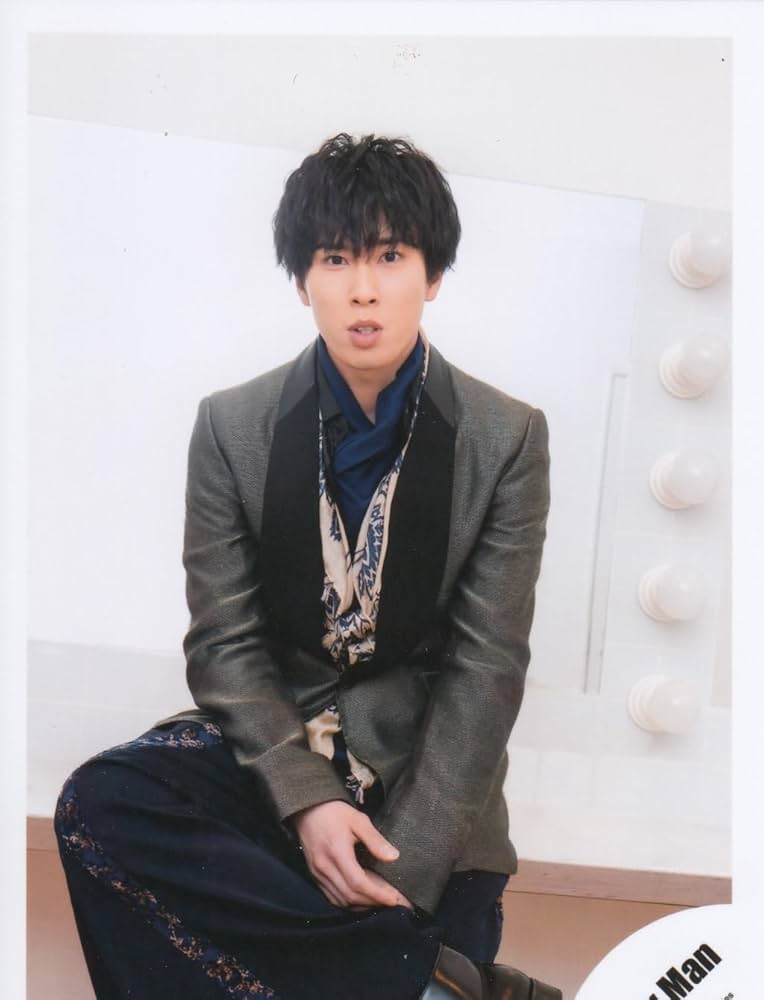 Amazon.co.jp: Snow Man 公式 生 写真（宮舘涼太）SM00434 : おもちゃ