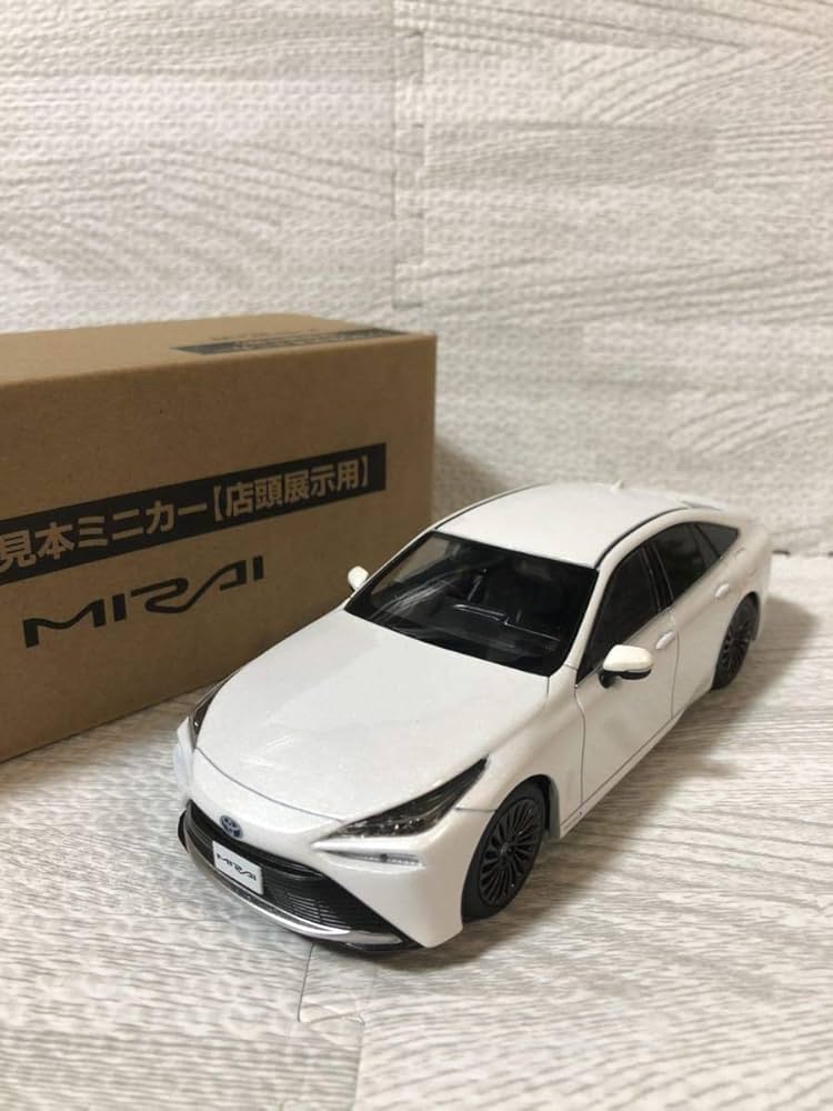 Amazon.co.jp: 1/30 トヨタ 新型ミライ MIRAI カラーサンプル 非売品