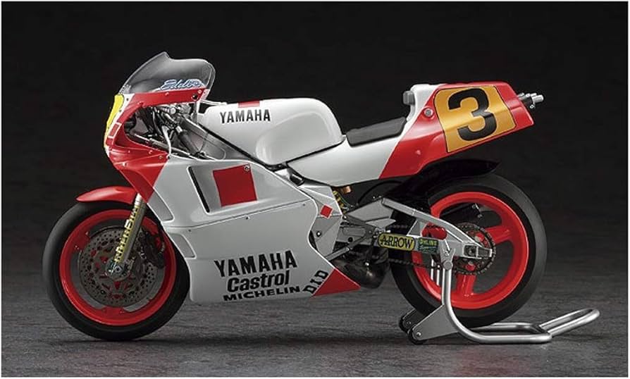 Amazon.com: Hasegawa 1/12 Yamaha YZR500 0W98 1988 WGP500 Champion