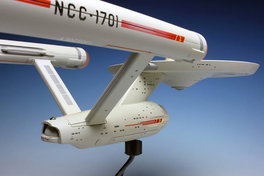Amazon.com: Star Trek: U.S.S. Enterprise NCC-1701 High Definition