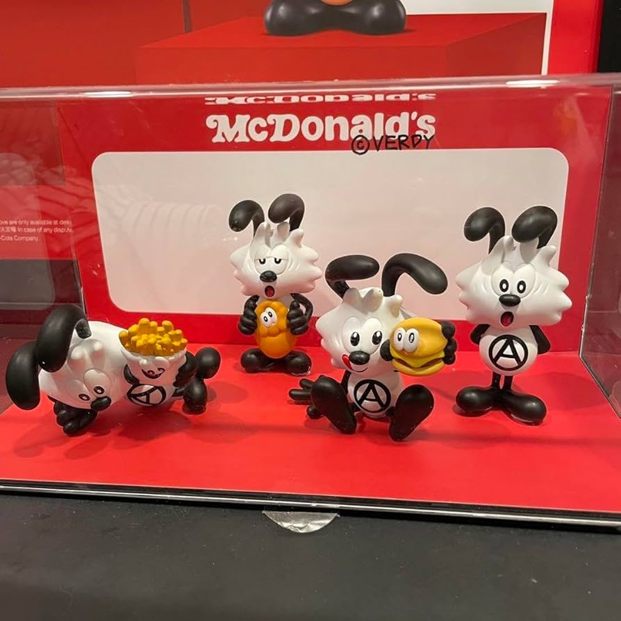 Amazon.co.jp: Verdy x McDonalds 香港限定 フィギュア : おもちゃ