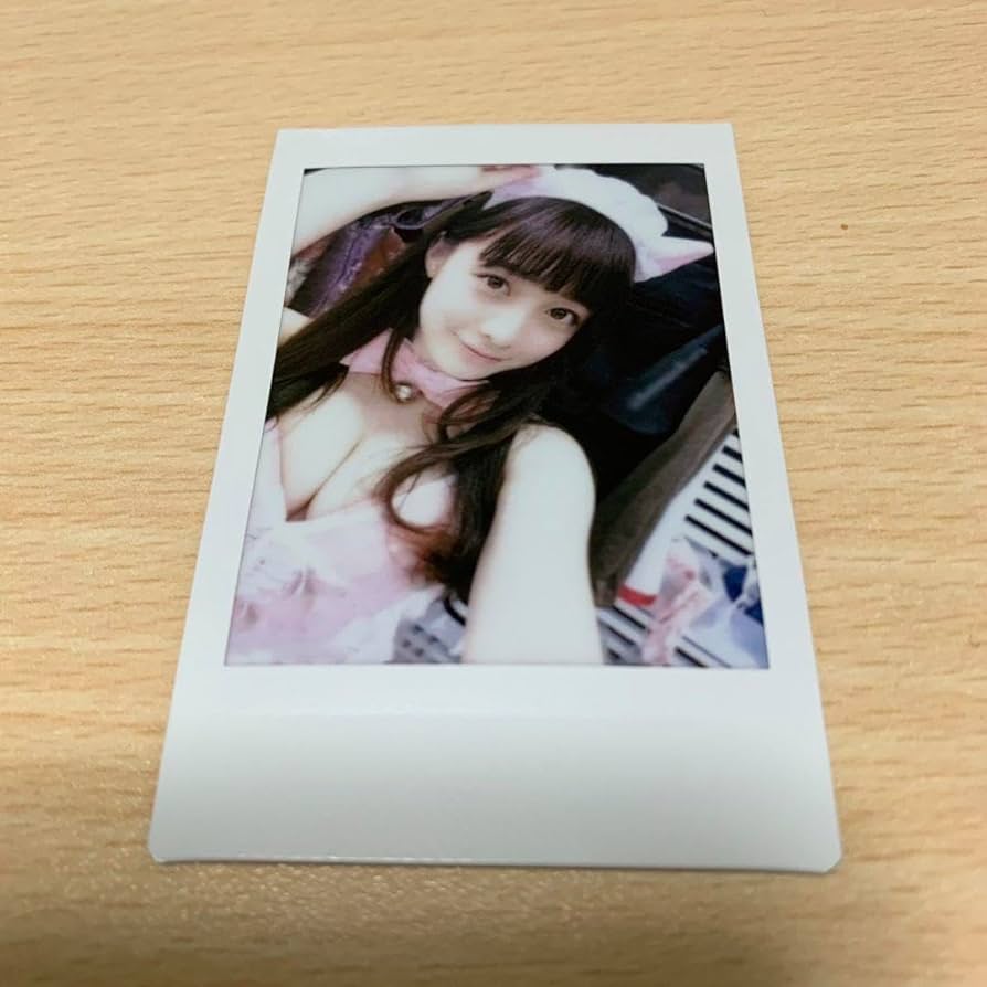 Amazon.co.jp: 橋本環奈 チェキ : おもちゃ