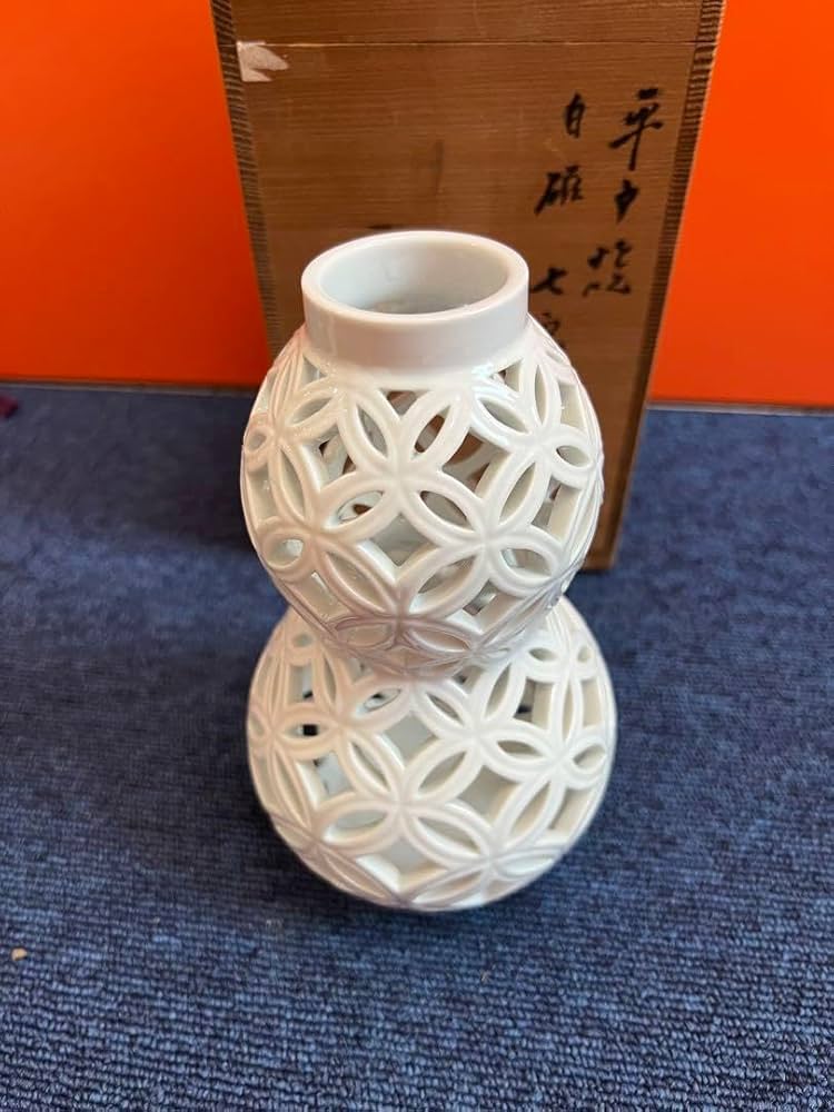 1585 十三代平戸焼横石嘉助作白磁宝尽建水未使用