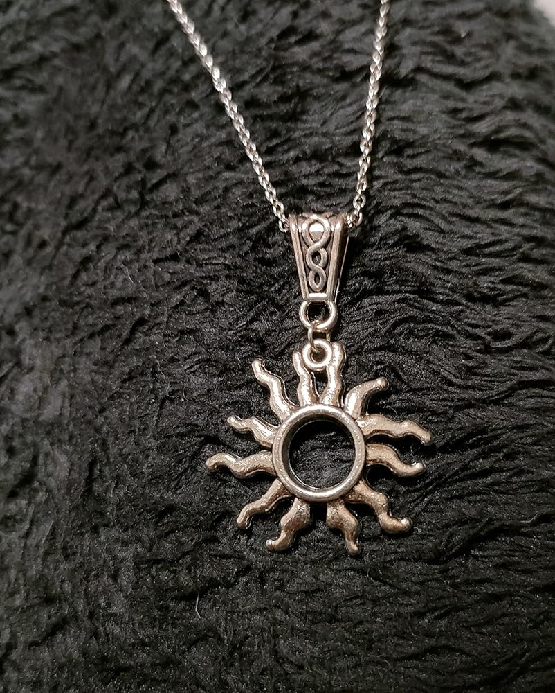 Amazon | 希望の太陽 モチーフ ネックレス シルバー 太陽 アクセサリー