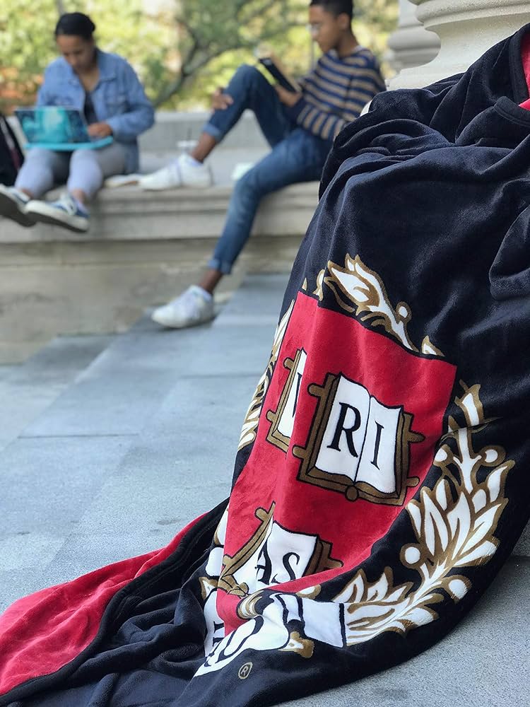 Amazon.com: Dormitory 101 Parent - Harvard Blankets (60