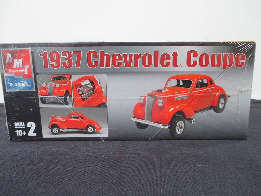 Amazon.com: AMT 1:25 Scale 3-in-1 1937 Chevy Coupe Gasser Edition