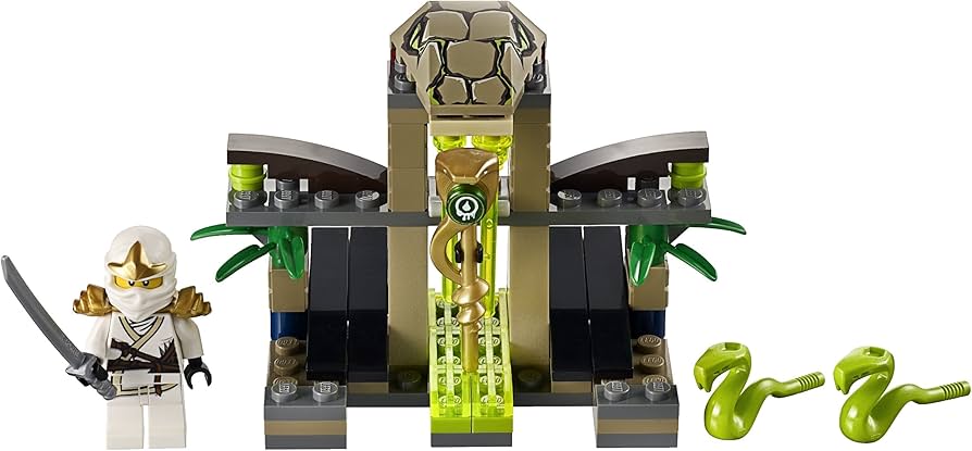 LEGO Ninjago Venomari Shrine 9440, Building Sets - Amazon Canada