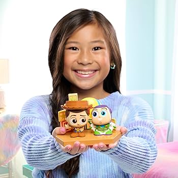 Amazon.com: Just Play New Grand Entrance 3-inch Collectible