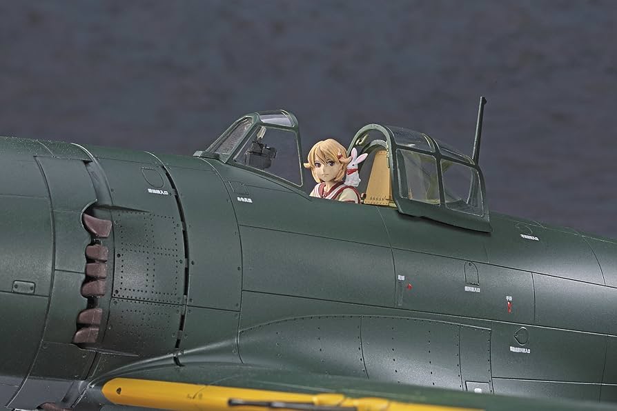 Amazon | ハセガワ 1/32 「紫電改のマキ」川西 N1K2-J 局地戦闘機 紫電