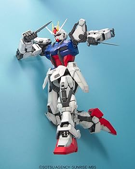 Amazon | PG 1/60 GAT-X105 ストライクガンダム (機動戦士ガンダムSEED