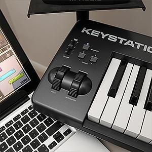 Amazon | M-Audio USB MIDIキーボード 88鍵 ピアノ音源ソフト付属