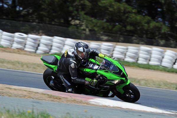 zx-10r_009.jpg