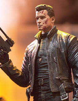 T-850 Terminator with Coffin