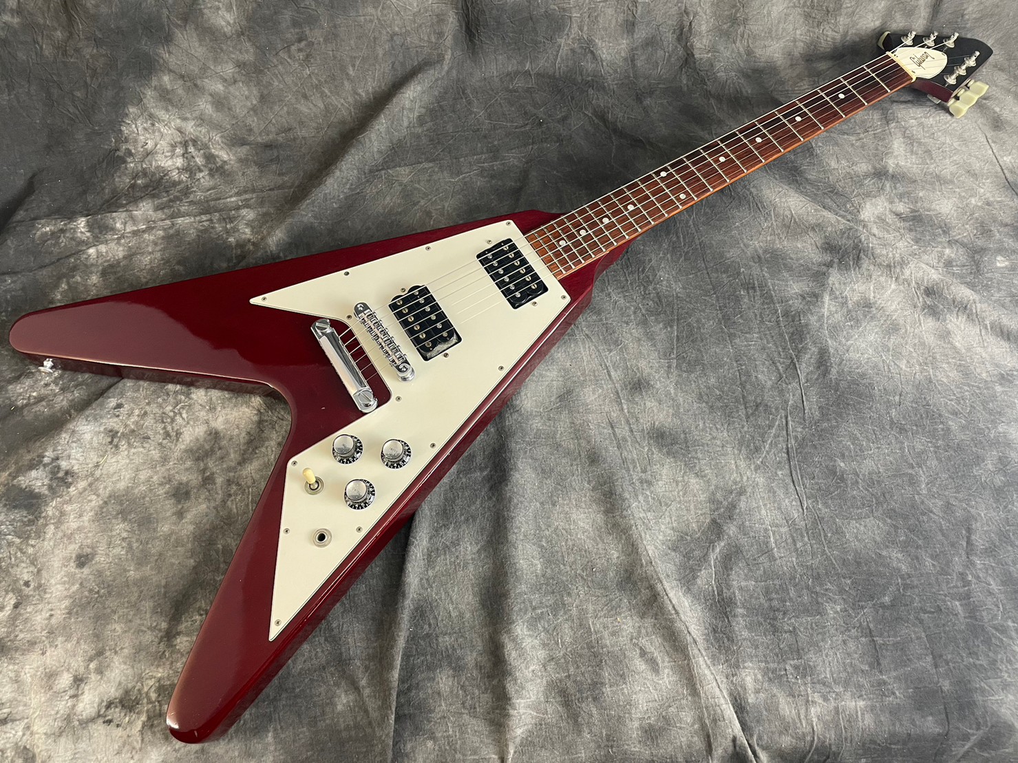 楽器】《Gibson Flying V '67 Cherry 1999｜Jackson Pro Series Rhoads