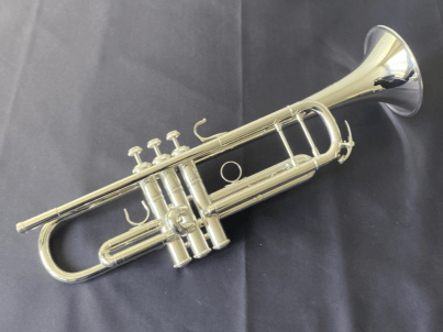 ヤマハ Bbトランペット YTR-8335 （ラッカー仕上げ） | 管楽器【新品