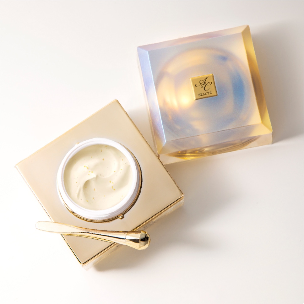 ARTISTIC&CO. PE ゴールデンビューティー ザ クリーム 金箔配合 PE ゴールデンビューティー ザ クリーム -50g-<br>（保湿クリーム