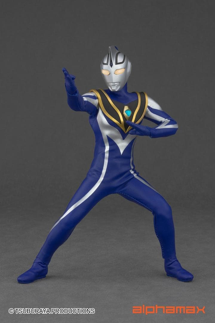 Alphamax ウルトラマン ガイア ULTRAMAN AGUL V2 Action Figure