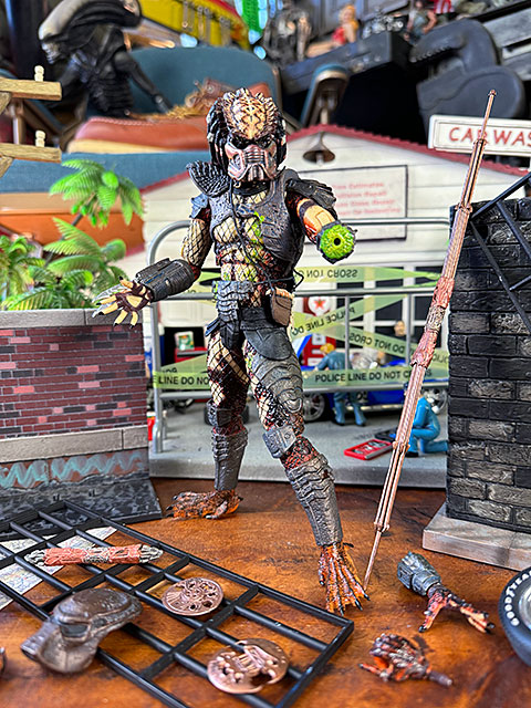 NECA 映画 プレデター2 シティハンタープレデター バトルダメージ