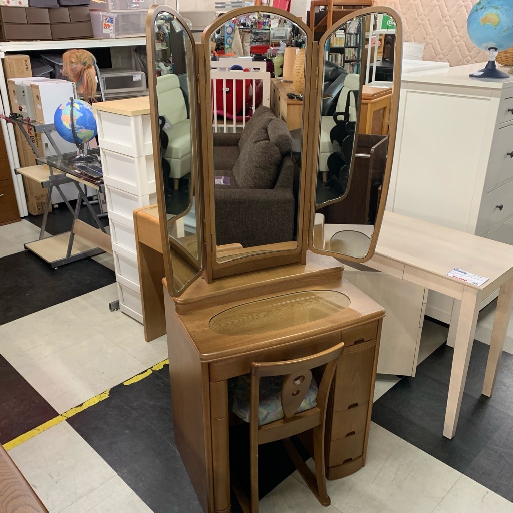 中古 店舗近郊送料格安 ドレッサー 三面鏡 収納多数 椅子付き 幅64cm