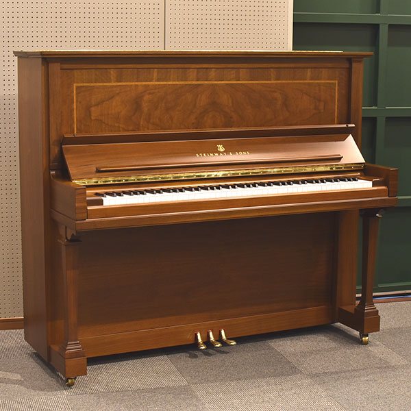 STEINWAY & SONS （NY) K52