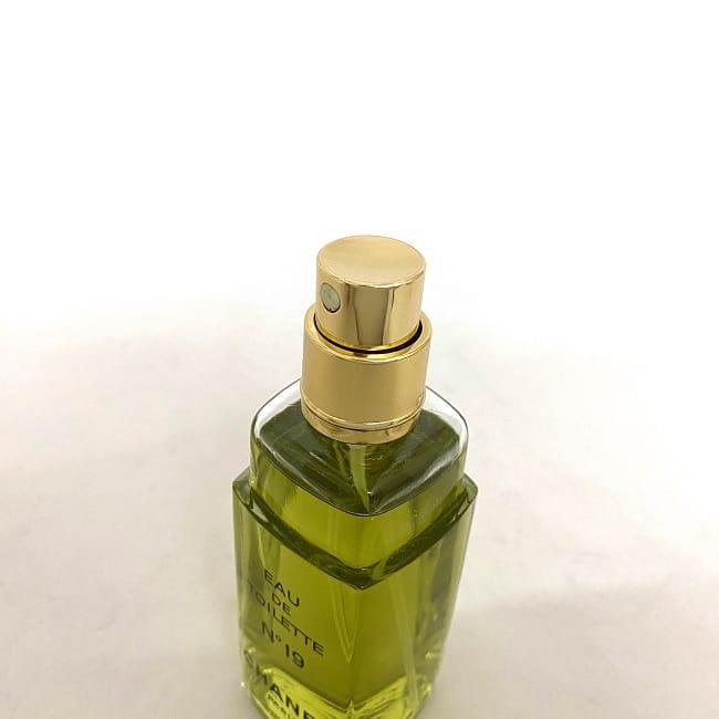 シャネル 香水 NO19 オードトワレ 9番 オードゥトワレット 中古 CHANEL