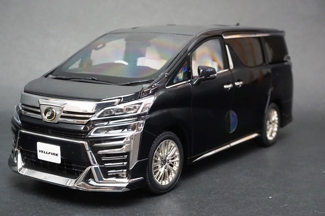 1/18 TK-KF030-2 KENGFai 1/18 トヨタ ヴェルファイア パールブラック