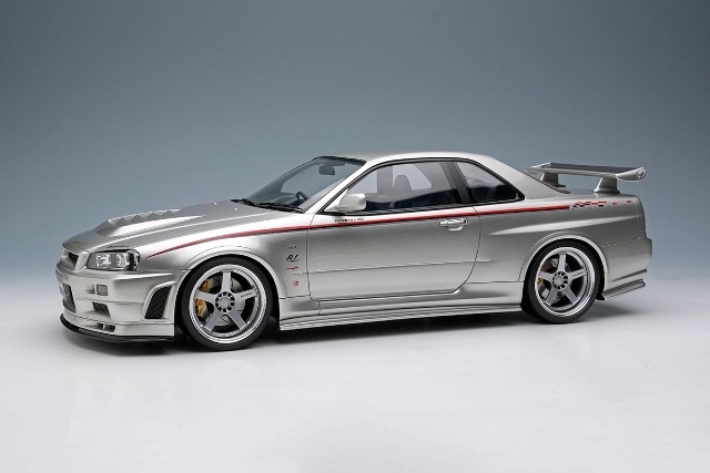 新品 EML135A メイクアップ/アイドロン 1/18 日産 スカイライン GT-R