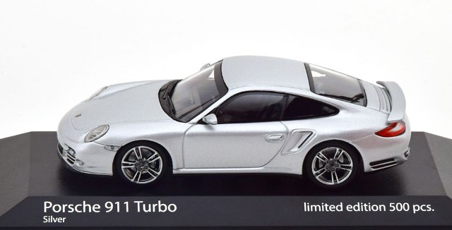 新品 943 069016 ミニチャンプス 1/43 ポルシェ Porsche 911 (997 II