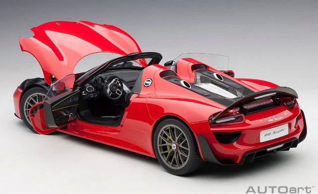 取寄せ 12122 オートアート 1/12 ポルシェ 918 スパイダー バイザッハ