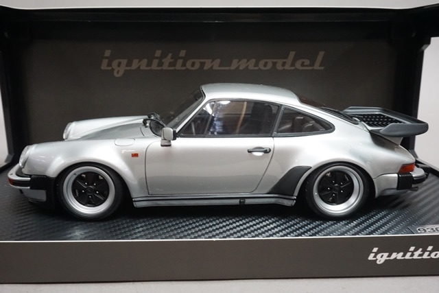 1/18 イグニッションモデル IG0949 ポルシェ 911 (930) ターボ
