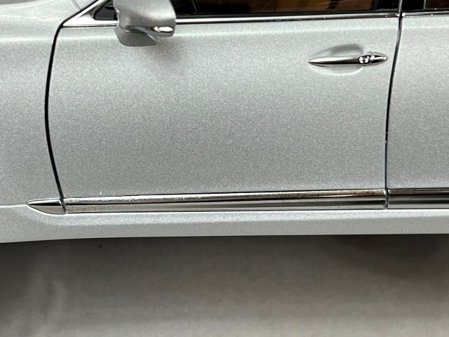 1/18 オートアート 78841 レクサス LS600hL ソニックシルバー, Boost